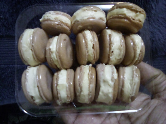 Mini macaron cookies